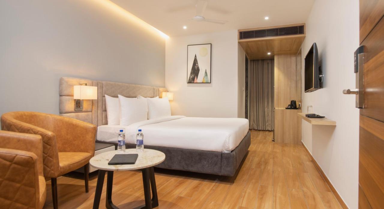 Northway Hotel Visakhapatnam Exteriör bild